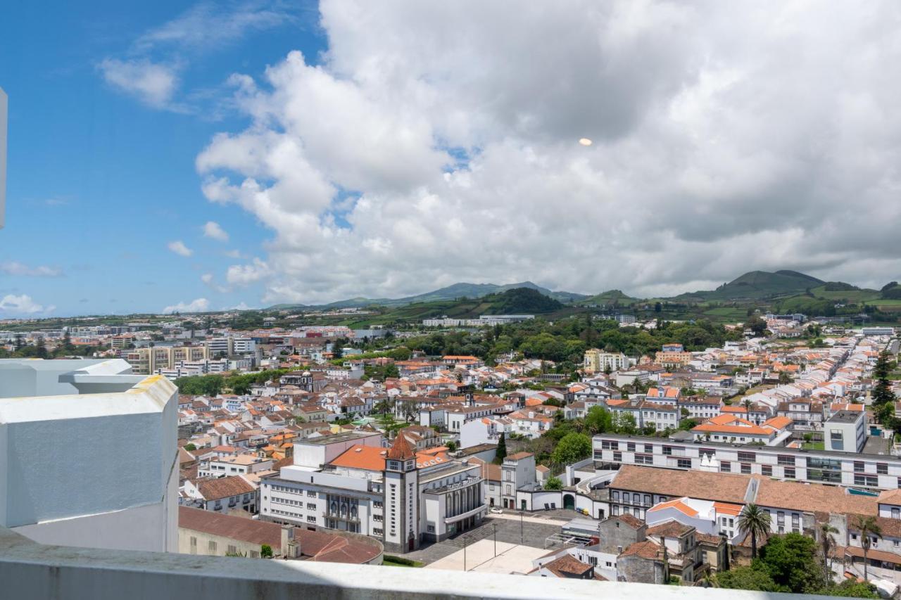 Atlantic Penthouse - City, Montain & Ocean - Free Parking Ponta Delgada Extérieur photo